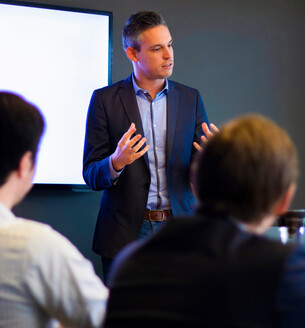 PE-CDD - Toptrainers staan voor je klaar