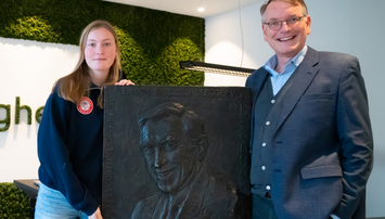 Nieuwsbericht_Plaquette_Ad_Huibers